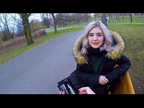 ❤️ Yn llyncu cum poeth dieithryn am arian - blowjob yn y parc gan Eva Elfie ❤️ Pornor o safon wrthon ni